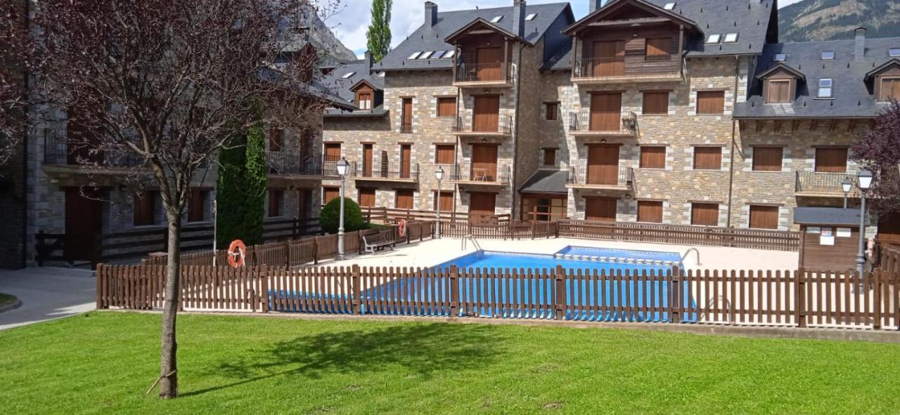Apartamentos Nevados 28311 Anciles Luaran gambar